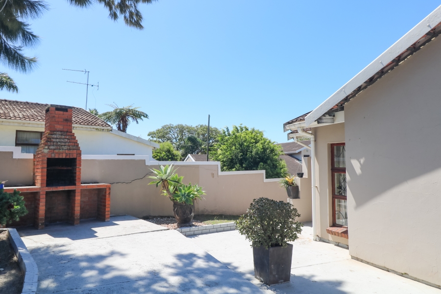 4 Bedroom Property for Sale in Amalinda Eastern Cape